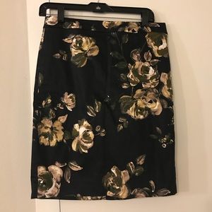 NWT J. Crew Floral Elegant Pencil Skirt Sz 4